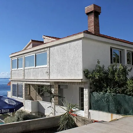 Apartment Seaside With A Swimming Pool Zavalatica, Korcula - 9150 Zavalatica