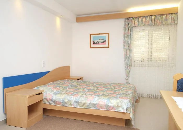 Seaside With A Swimming Pool Zavalatica, Korcula - 9150 公寓