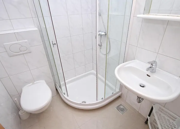 公寓 Seaside With A Swimming Pool Zavalatica, Korcula - 9150