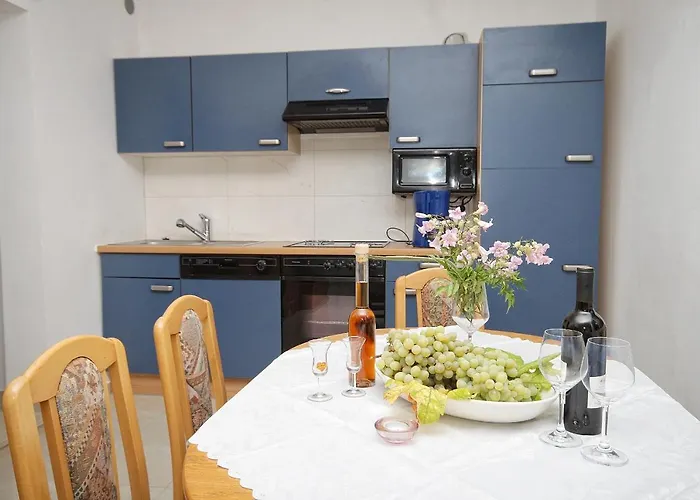 Seaside With A Swimming Pool Zavalatica, Korcula - 9150 公寓